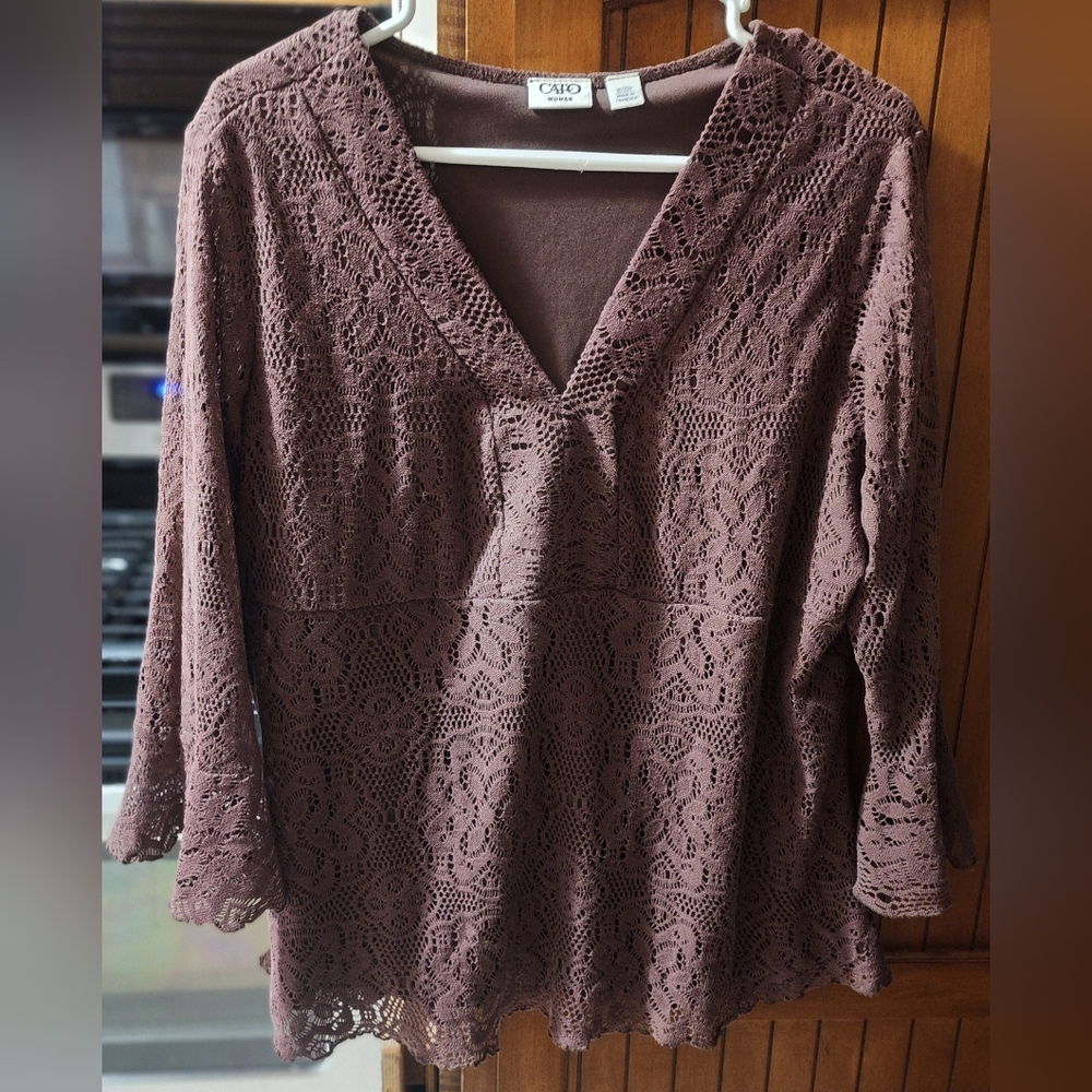 18/20  Cato Womans Lace Overlay Top